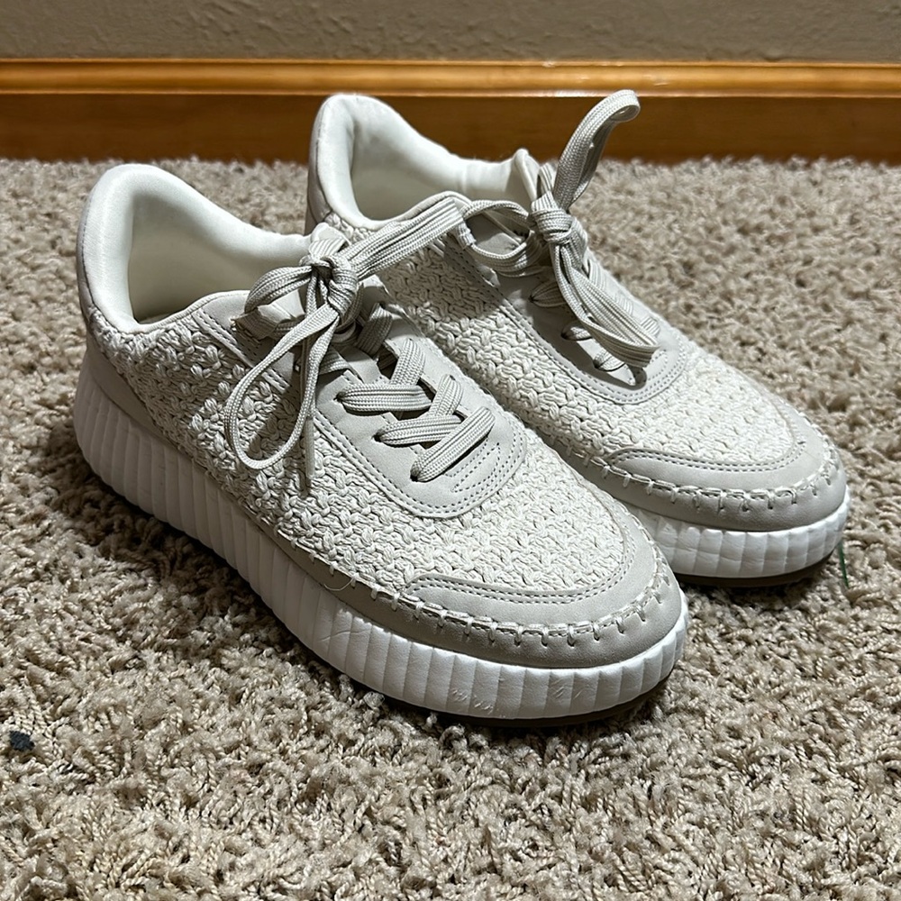 Dolce Vita tennis shoes